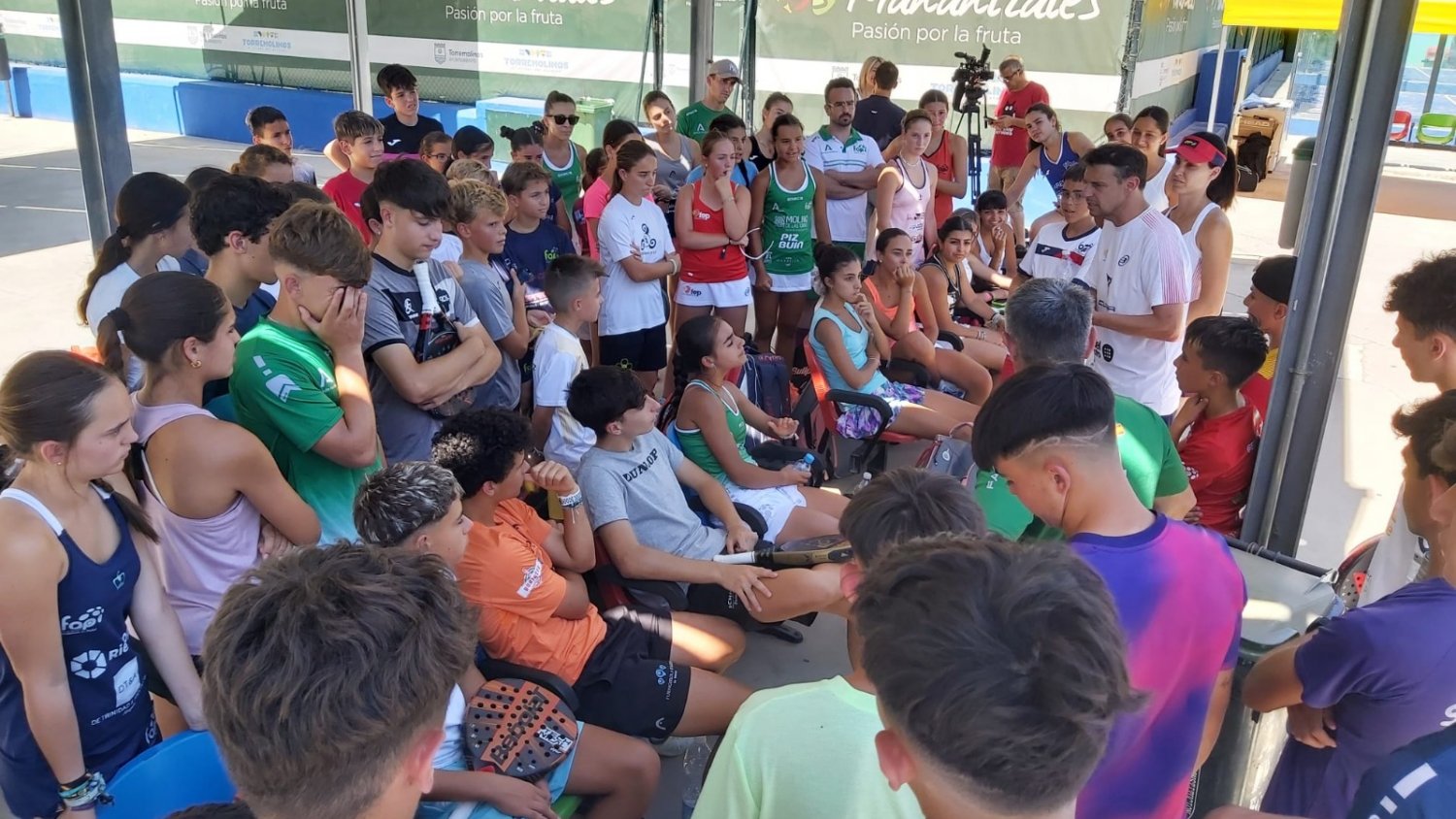 Torremolinos acoge la concentración de los mejores jugadores menores de pádel de Andalucía
