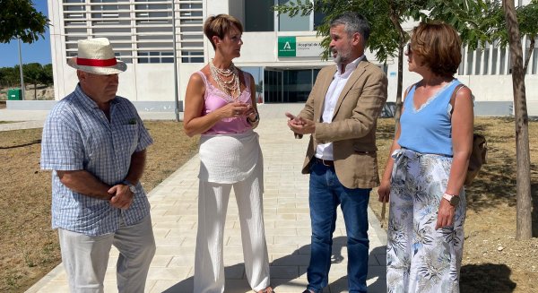 El PSOE advierte de que el material sanitario del Hospital de Estepona “se está caducando”