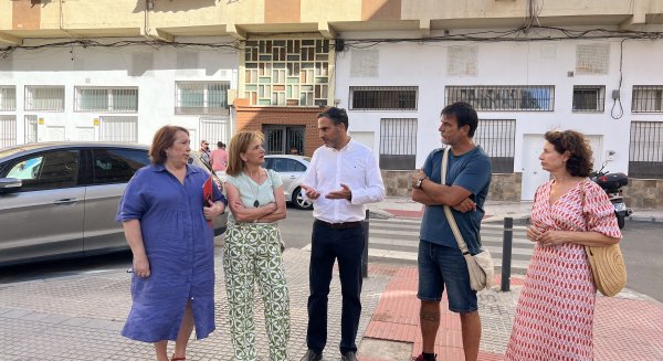 El PSOE pide atajar el problema habitacional en Málaga porque 'los pisos turísticos están desplazando al comercio de los barrios'