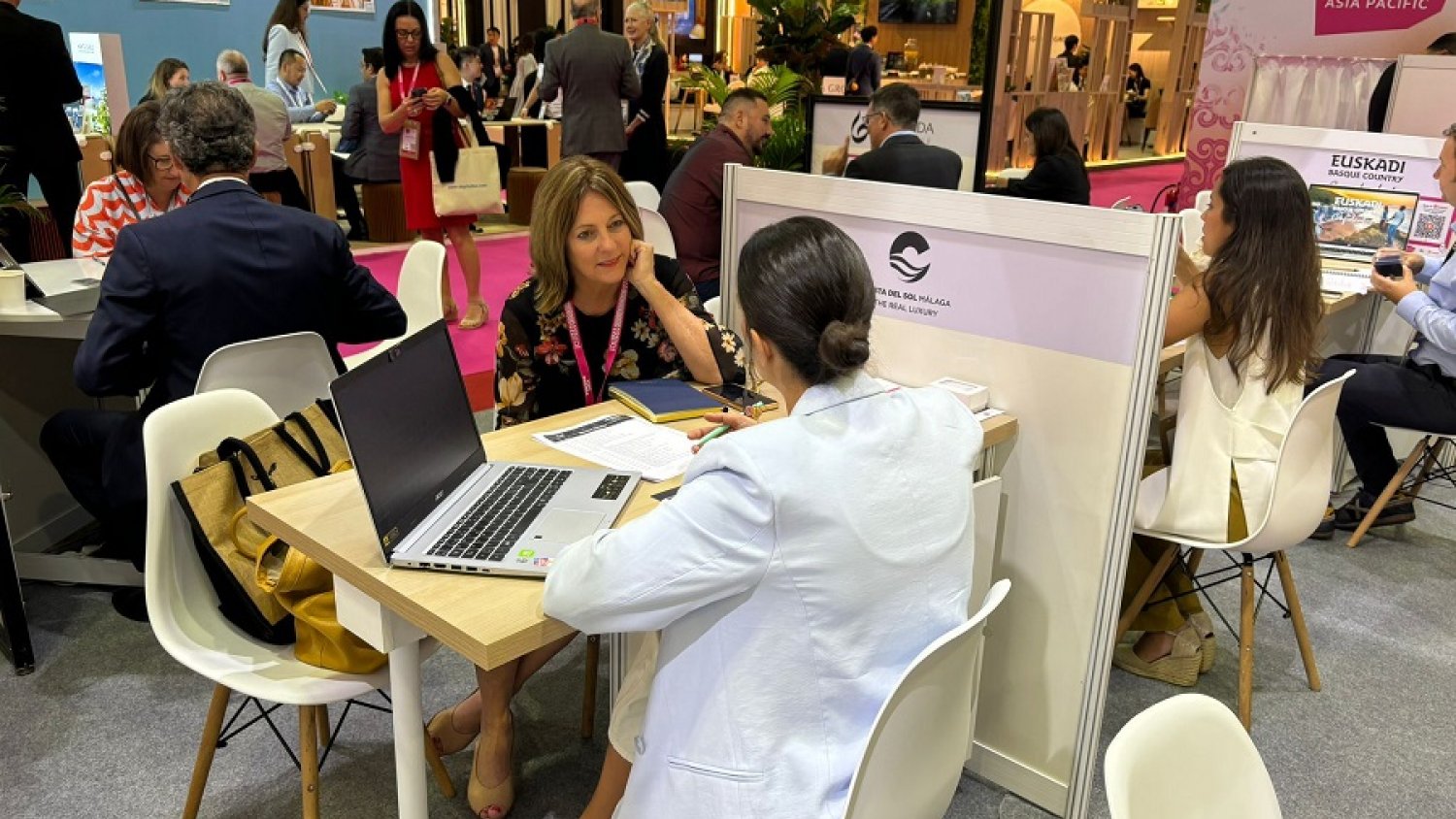 Turismo Costa del Sol destaca su oferta de lujo en ILTM Asia Pacific 2024