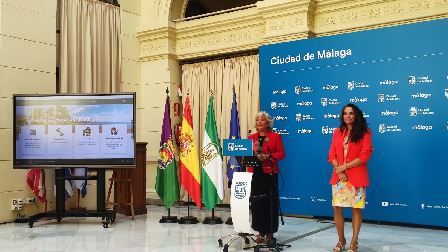 El Ayuntamiento presenta la renovación de la página web de Playas con información en tiempo real
