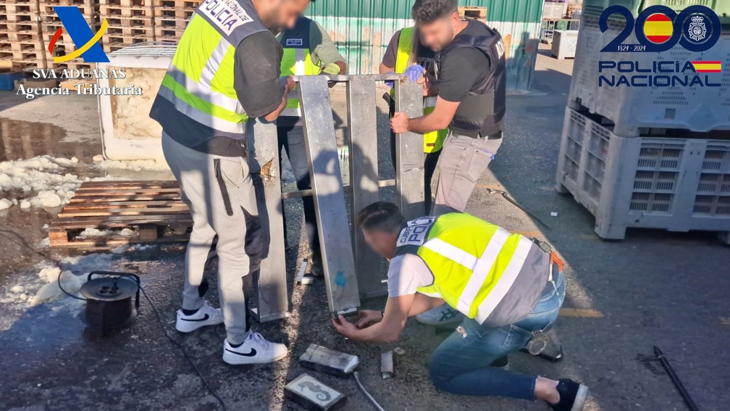 Desarticulada en Andalucía una organización criminal dedicada a la introducción de cocaína en dobles fondos de palés metálicos