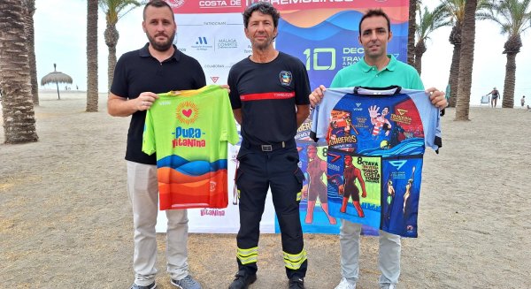 La Travesía a nado Costa de Torremolinos afronta su décima edición con cerca de 300 nadadores