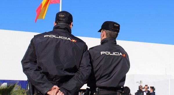 La Guardia Civil de Málaga realiza una campaña informativa para la prevención de accidentes con motoristas