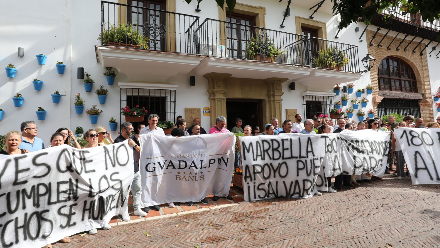 El Ayuntamiento de Marbella traslada su apoyo a los trabajadores del hotel Guadalpín Banús