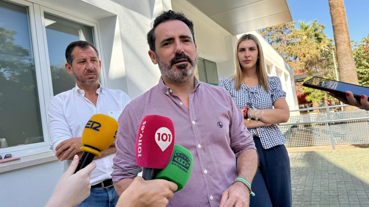 Carmona: “Antequera tiene ahora urgencias extrahospitalarias abiertas por las tardes en Campillo Bajo gracias al PP”