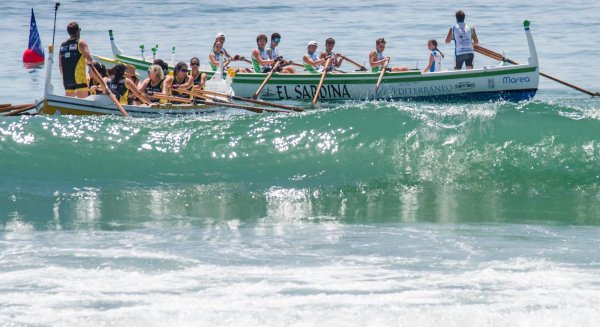 El Rincón del Sol acoge este sábado el Gran Premio Torremolinos de la Liga Provincial de Barcas de Jábega