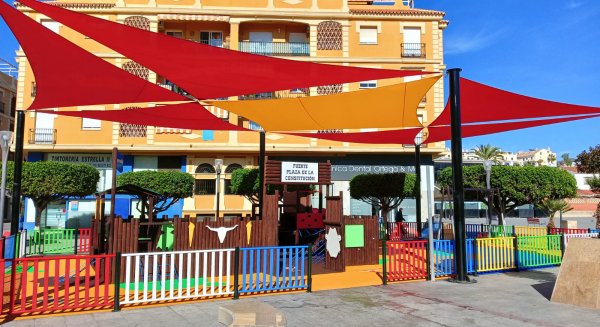 El Ayuntamiento de Rincón de la Victoria mejora de las zonas de juegos infantiles, biosaludables y calistenia del municipio