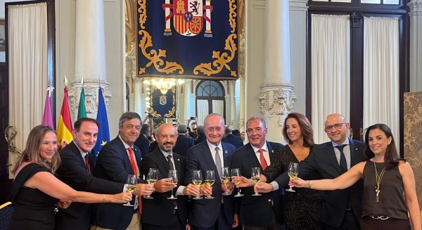 La marca 'Málaga para vinos' celebra su centenario con la firma de un protocolo por parte de nueve entidades