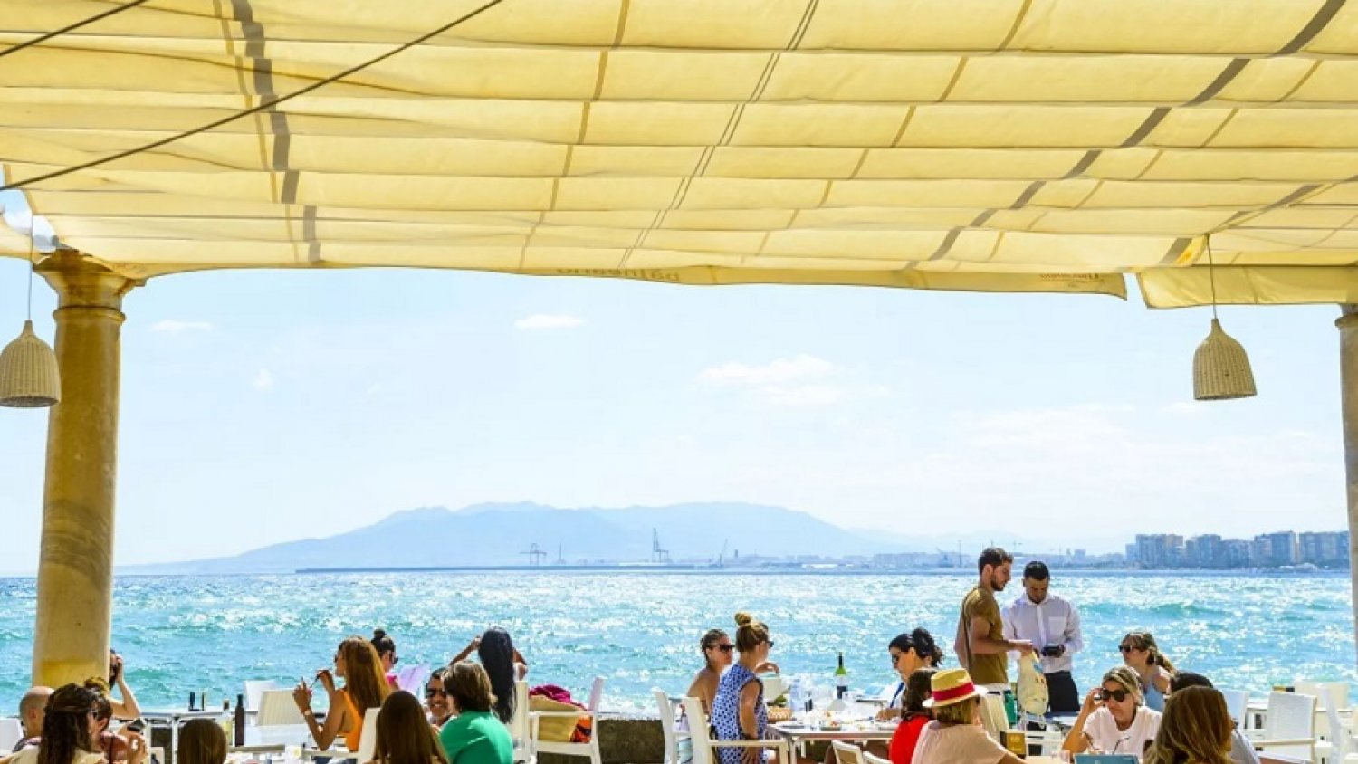 El empleo turístico en la Costa del Sol alcanza en el segundo trimestre del año el 18,8% del total de ocupados en Málaga
