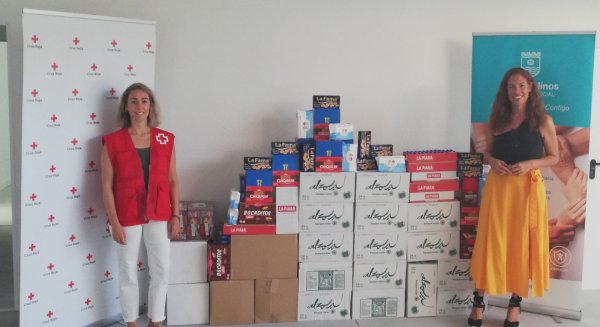 El Ayuntamiento de Torremolinos hace entrega a Cruz Roja de parte de una donación recibida destinada a personas sin hogar