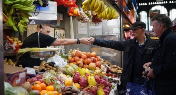 La Cámara de Comercio impulsa un proyecto para promocionar el turismo de compras en mercados y centros comerciales malagueños