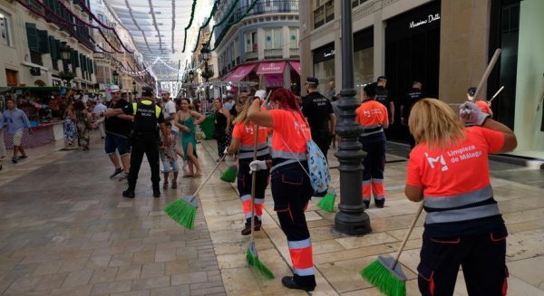 El dispositivo especial de Limasam durante la Feria de Málaga contempla un total de 500 puestos de trabajo 