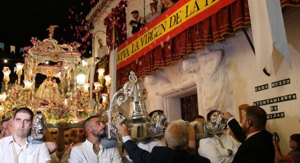 Todo preparado para que dé comienzo la Feria de Mijas pueblo en honor a la Virgen de la Peña 