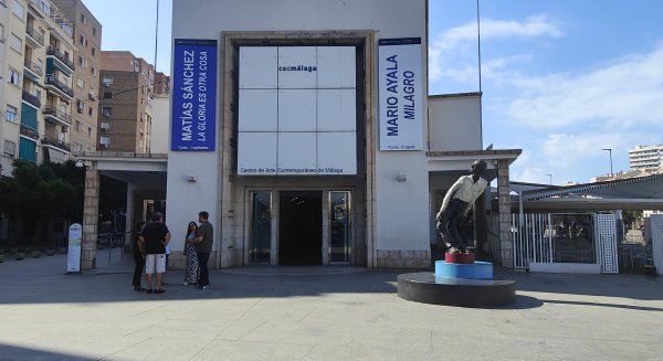 Con Málaga reclama transparencia y llama a la convocatoria por el futuro del CAC Málaga