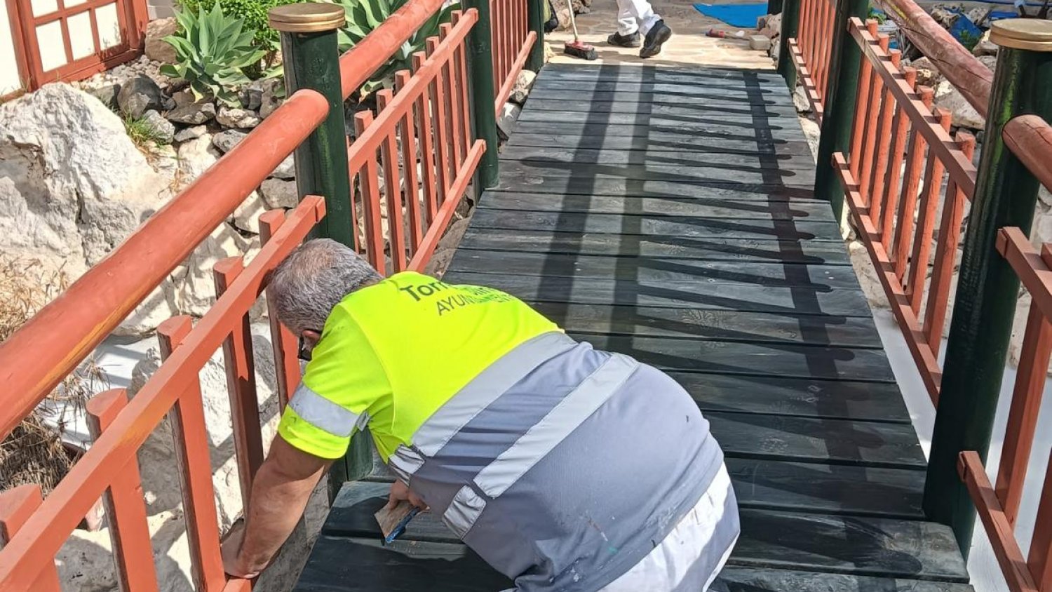 SAMSET y Servicios Operativos acometen esta semana cerca de un centenar de actuaciones dentro del plan `Torremolinos Despega´