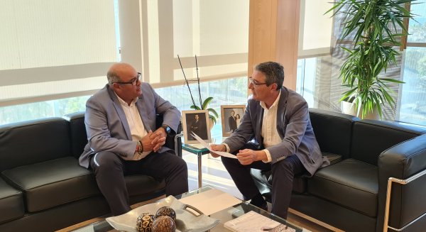 Salado y Lupiáñez se reúnen para abordar proyectos de calado en el término municipal de Vélez-Málaga