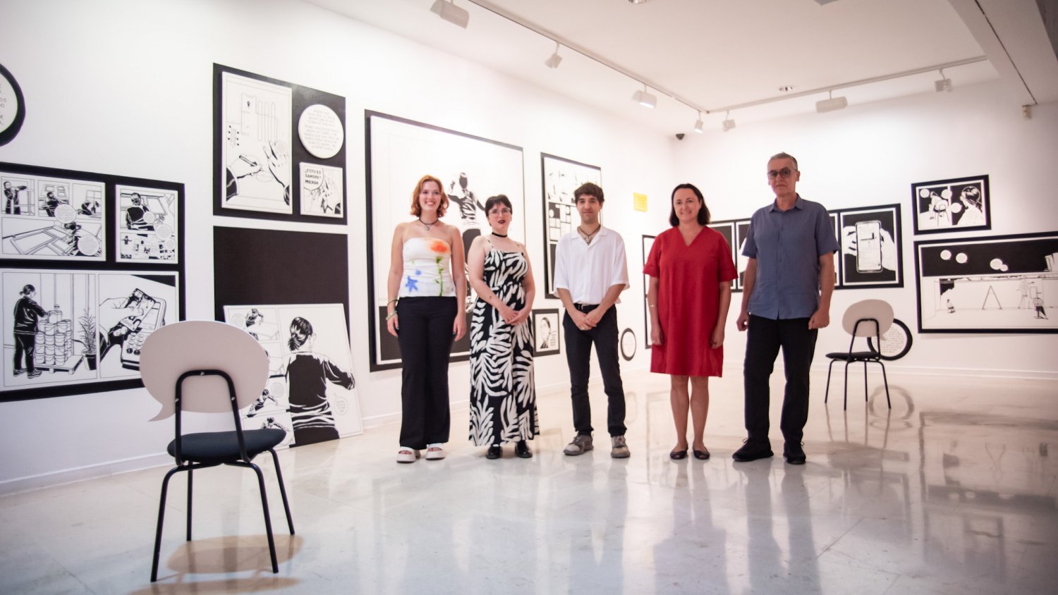 La Coracha acoge la exposición 'FLORES, POSTRES Y REYES' con obras de alumnos de Bellas Artes de la UMA