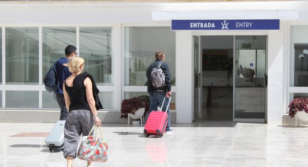 AEHCOS muestra su preocupación ante la nueva normativa de registro de viajeros 