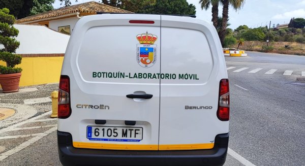 Torremolinos innova con la adquisición de un vehículo que sirve de laboratorio móvil y botiquín para animales