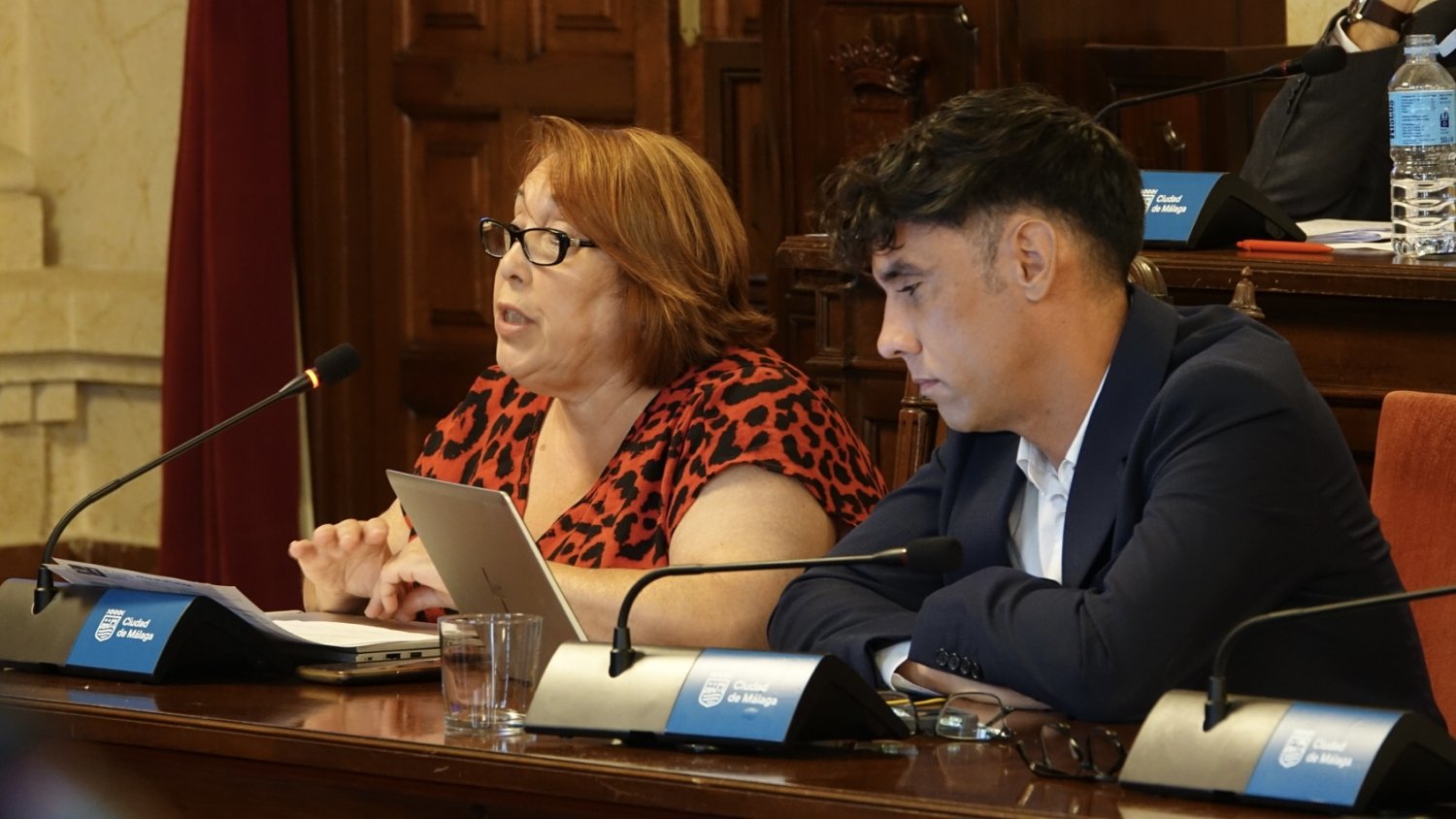 El PSOE arranca el compromiso municipal para frenar agresiones en centros municipales