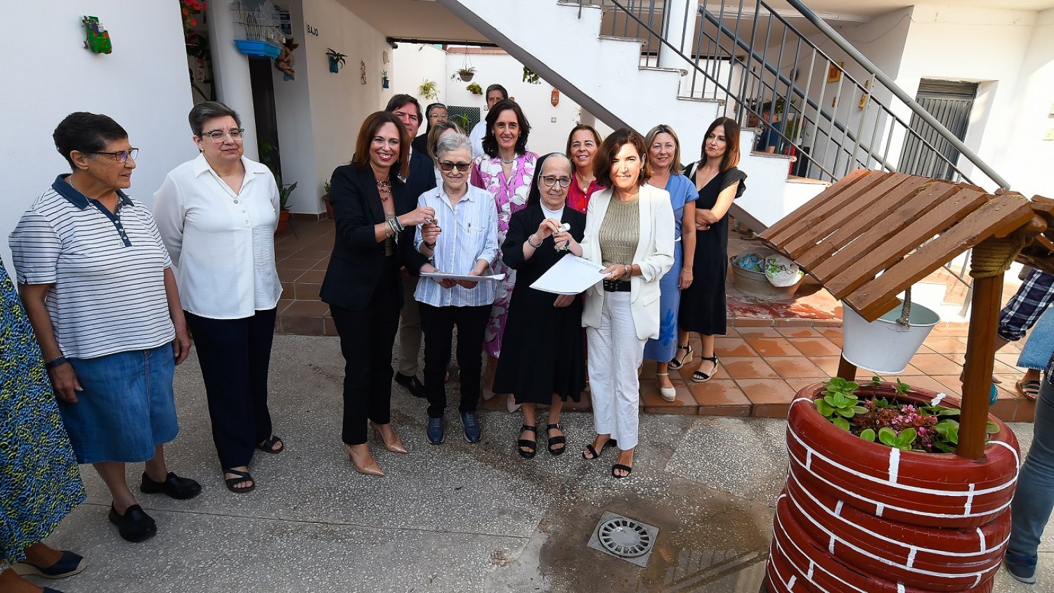 La Junta entrega dos viviendas públicas de la Trinidad para alojar a madres en riesgo de exclusión