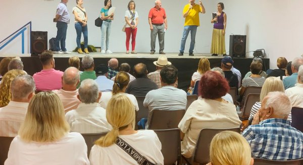 Con Málaga exige al alcalde que 'escuche a los vecinos y paralice la autorización de un nuevo vertedero en el Puerto de la Torre'