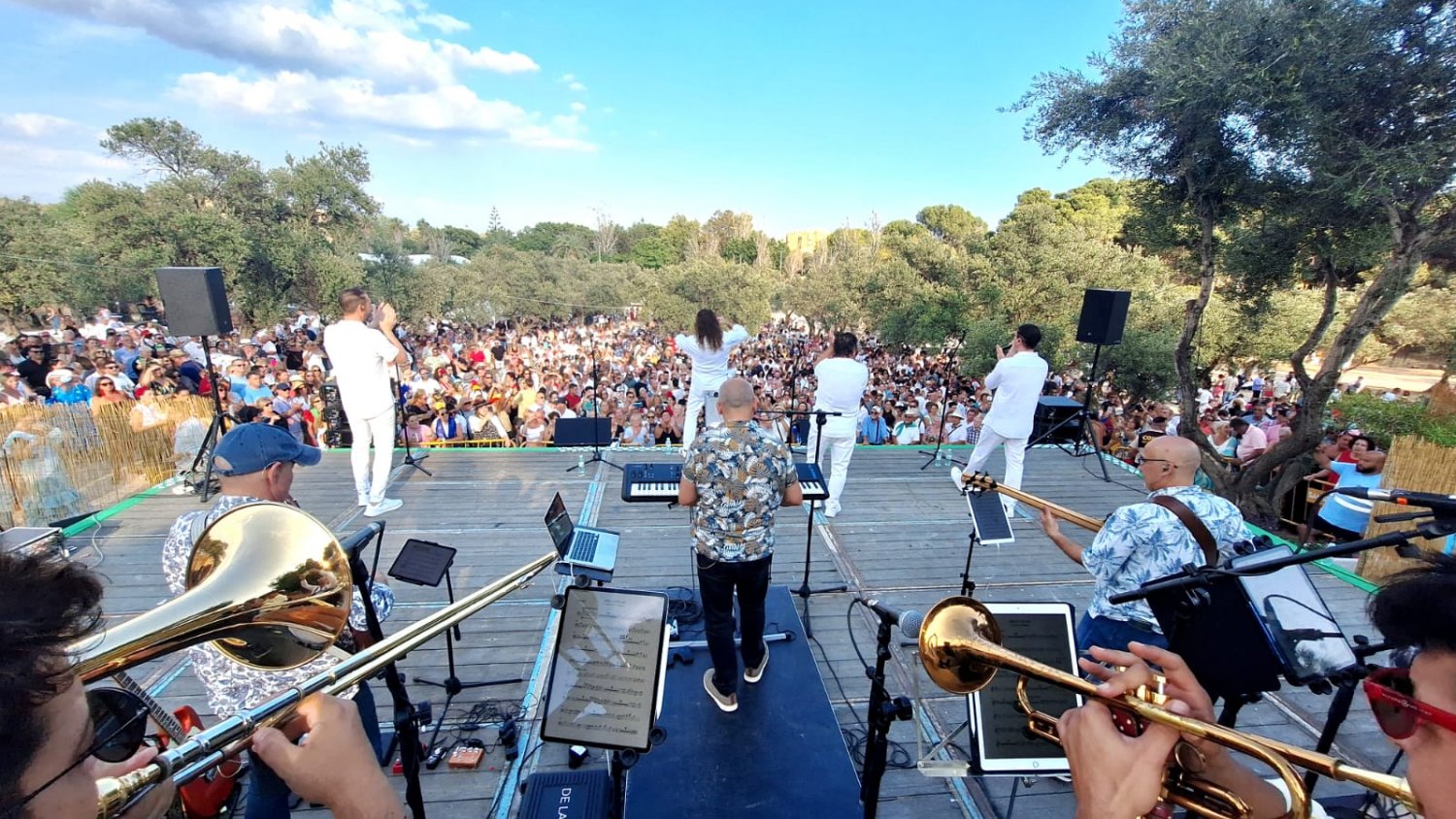 Torremolinos vivió ayer su tradicional Romería con la asistencia de alrededor de 200.000 personas