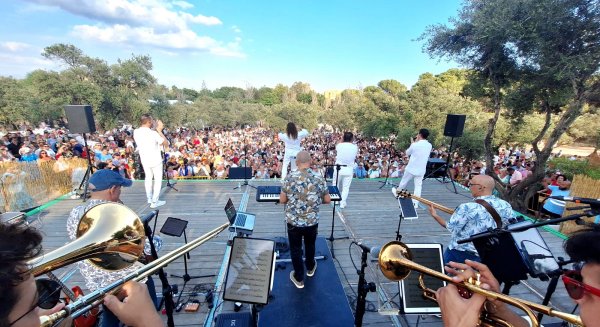 Torremolinos vivió ayer su tradicional Romería con la asistencia de alrededor de 200.000 personas