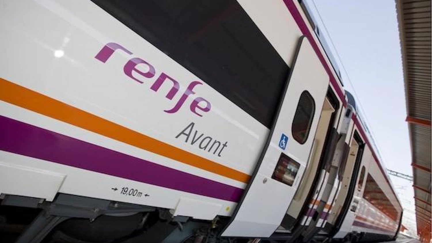 La avería de un tren Avant de Málaga a Sevilla deja más de dos horas y media de retraso