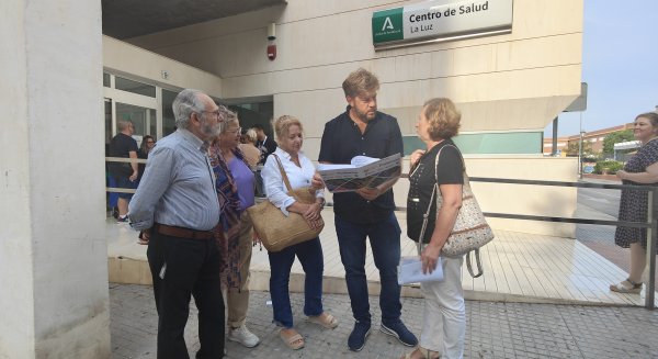 Con Málaga exige a De la Torre mayor compromiso para defender mejoras en la sanidad pública en la provincia