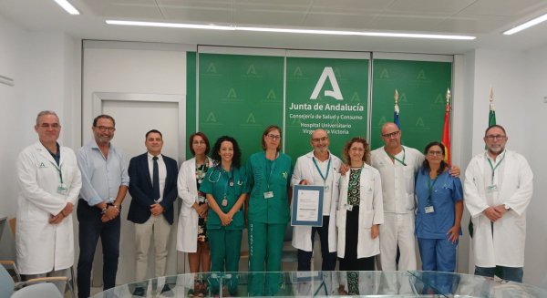 Neumología del Hospital Universitario Virgen de la Victoria recibe la certificación `Óptima´ para la calidad de sus servicios 