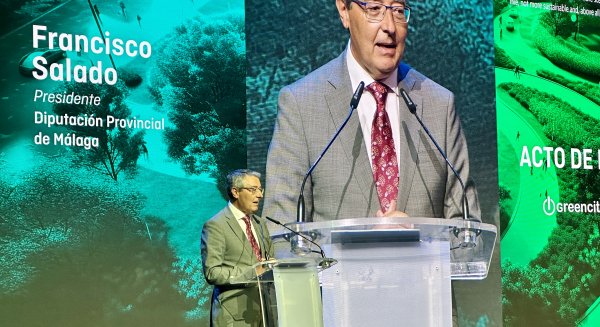 Salado destaca el papel vertebrador de la Diputación ante los retos en sostenibilidad de la provincia, principalmente en movilidad y agua