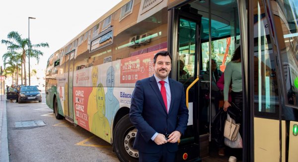 Reactivada la la línea de autobús M164 entre La Cala del Moral y Málaga capital