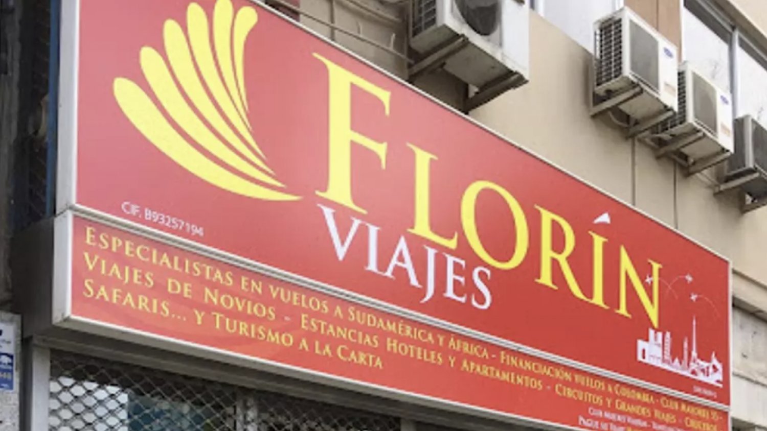 Cinco detenidos en una agencia de viajes de Málaga por estafar a una veintena de clientes