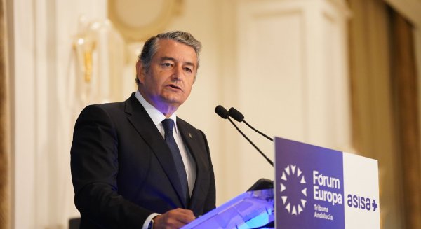 Antonio Sanz anuncia la creación en Vélez-Málaga de un nodo de formación digital sobre agrotech