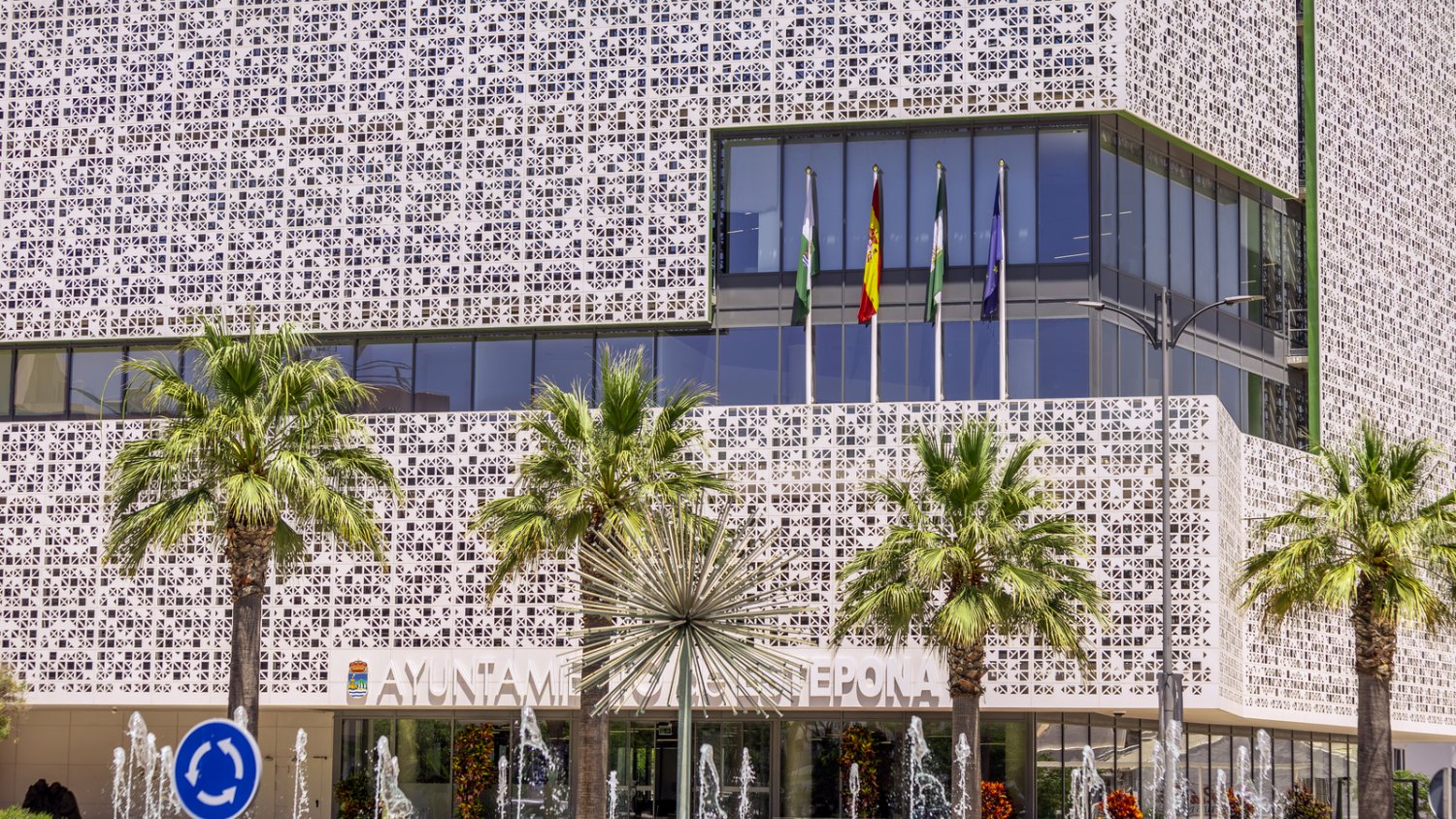 El Ayuntamiento de Estepona intensifica las labores de inspección en terrazas y veladores en vía pública