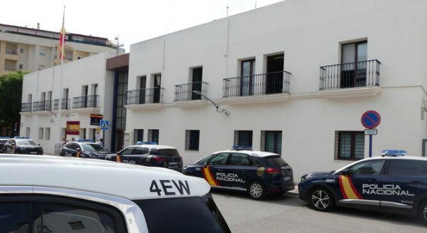 Un hombre es apuñalado en una pelea al intentar recuperar una vivienda 'okupada' en Estepona