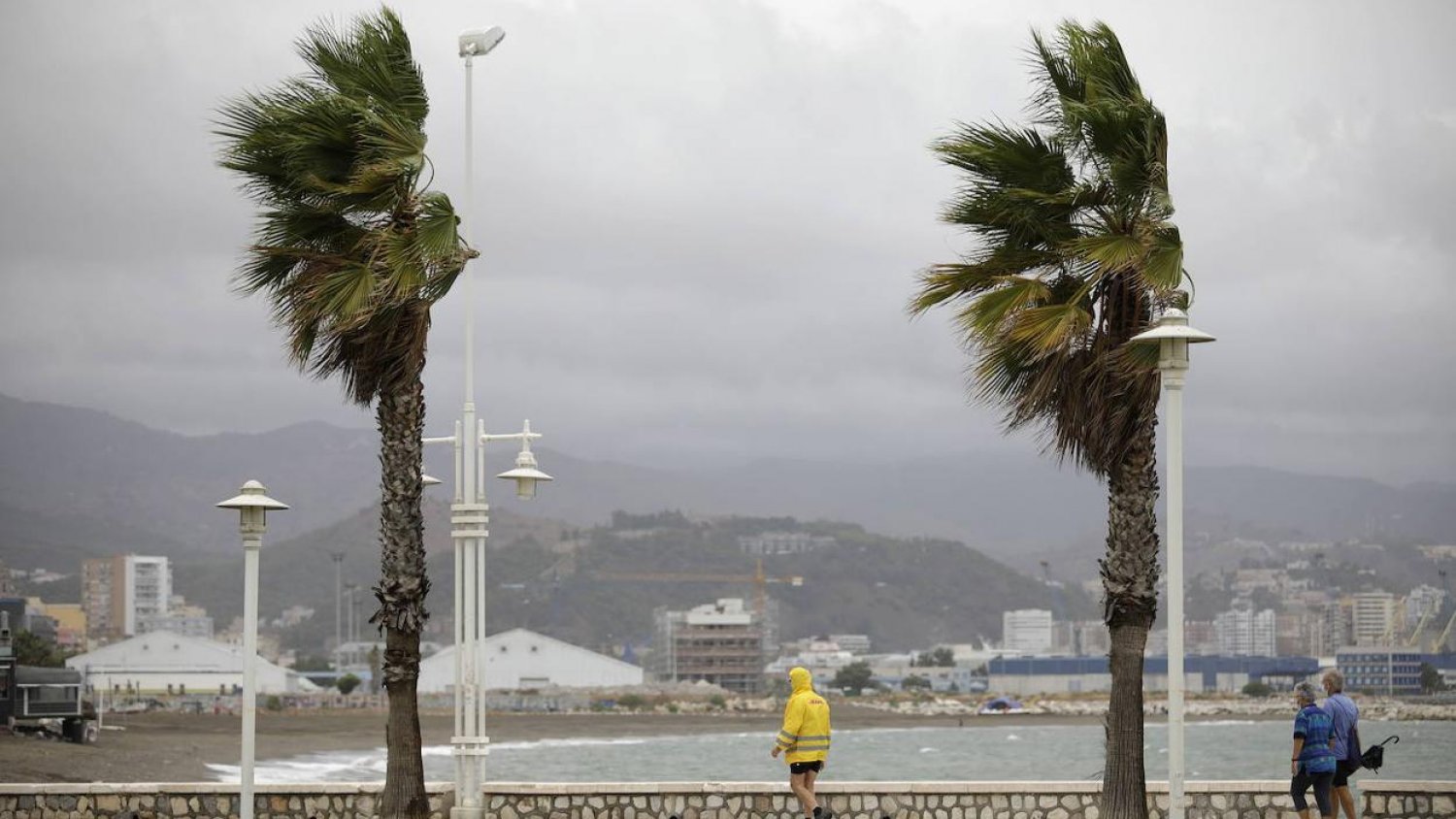 Málaga activa la alerta amarilla para esta semana por vientos y precipitaciones