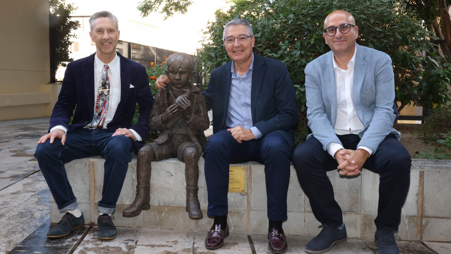 El MVA instala una escultura sobre Pablo Ruiz Picasso, donación del artista británico Anthony Padgett