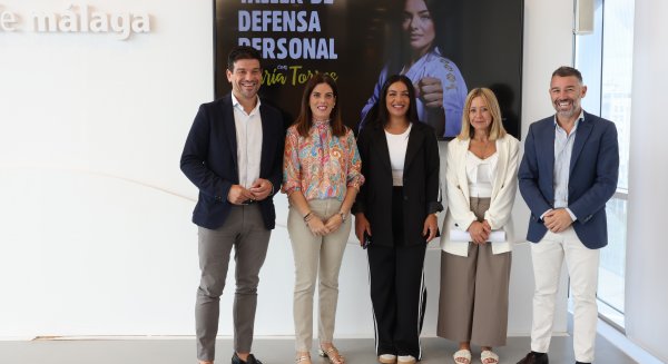 Un total de 200 mujeres de ocho municipios de Málaga participarán en los talleres de defensa personal y de pádel