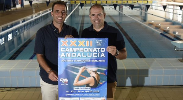 Cerca de 500 nadadores participan en el campeonato de Andalucía de Jóvenes Nadadores benjamín