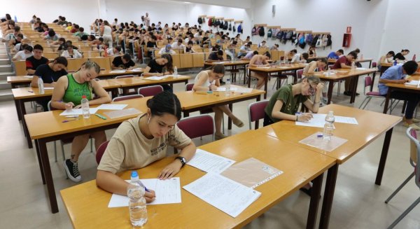 Los modelos de exámenes de la nueva Selectividad en Andalucía podrán consultarse desde este mediodía