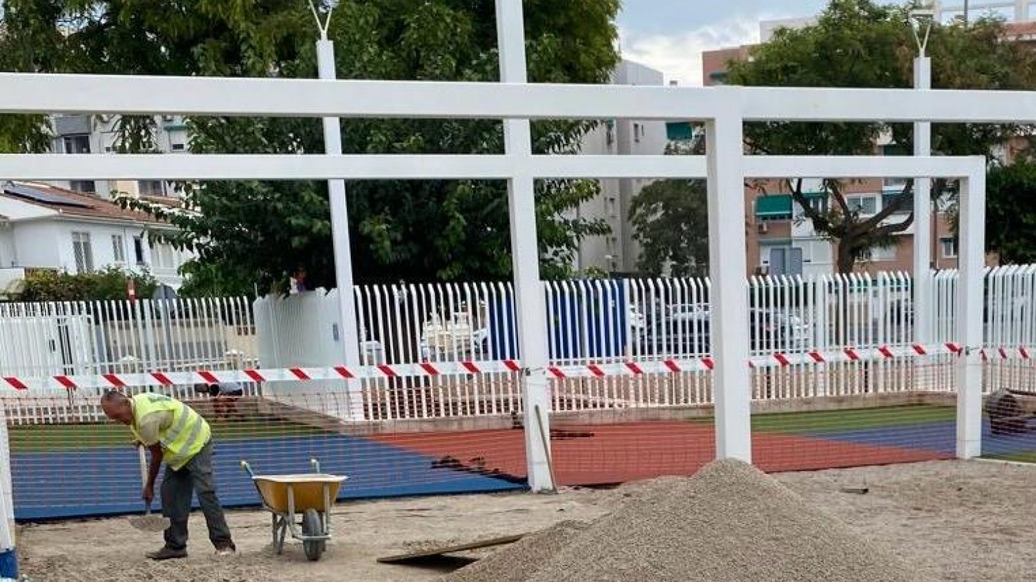 El Ayuntamiento de Rincón de la Victoria amplía la zona deportiva del Parque Baluma con nuevo equipamiento deportivo