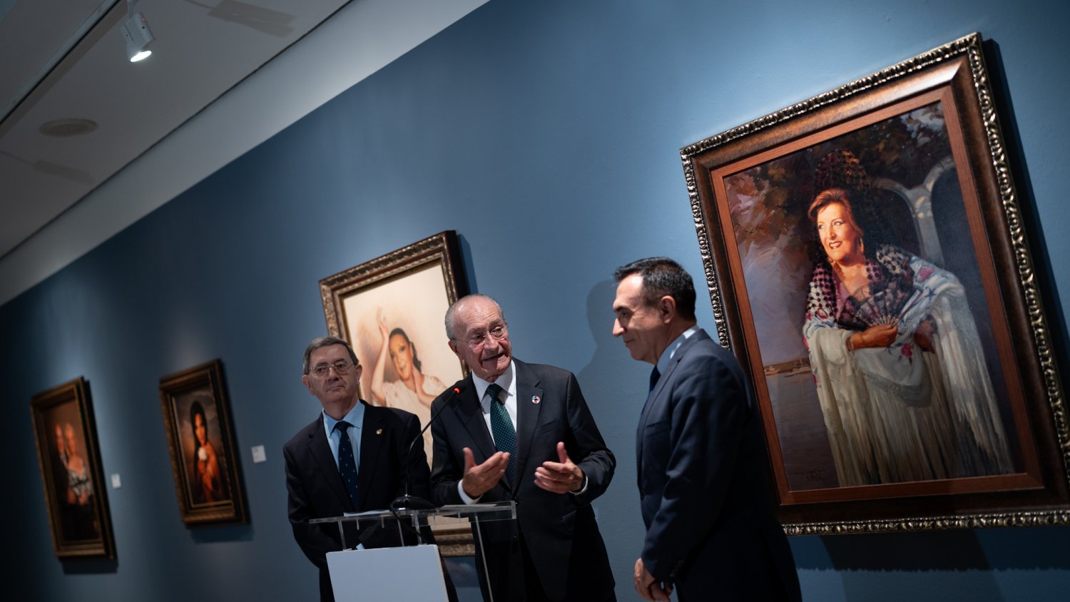 Las Salas de la Coracha acogen la exposición retrospectiva 'Antonio Montiel. De lo divino y de lo humano' 