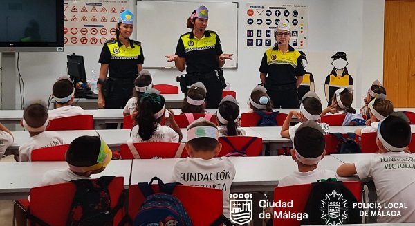 La Policía Local de Málaga pone en marcha acciones educativas para la formación preventiva del alumnado