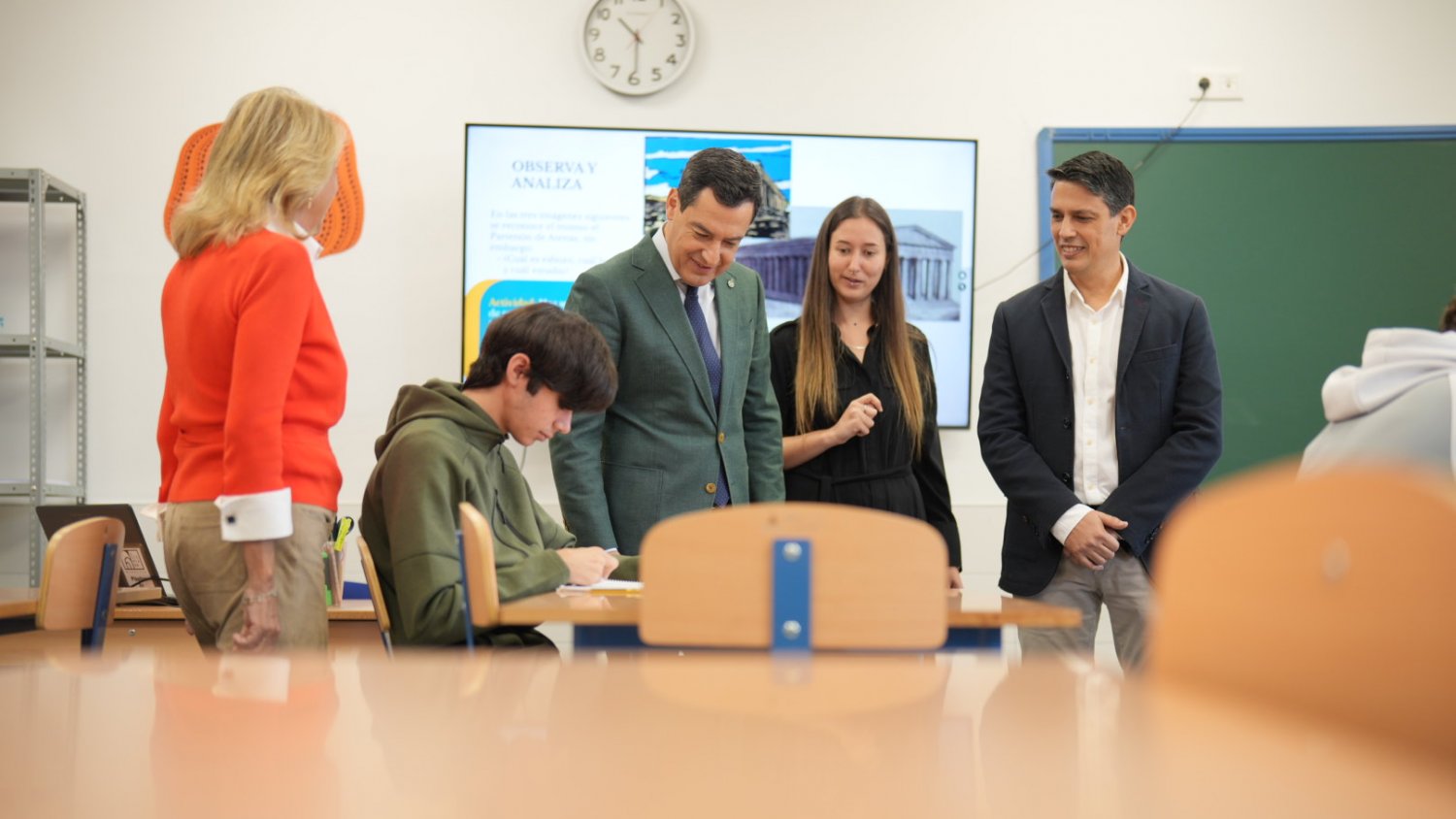 Moreno inaugura el IES Cilniana de Las Chapas, que da cobertura a 600 alumnos tras quince años de espera
