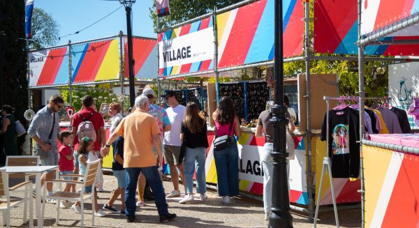 Más de 4.000 personas disfrutan en Alhaurín de la Torre de la última parada del año de La Térmica Village