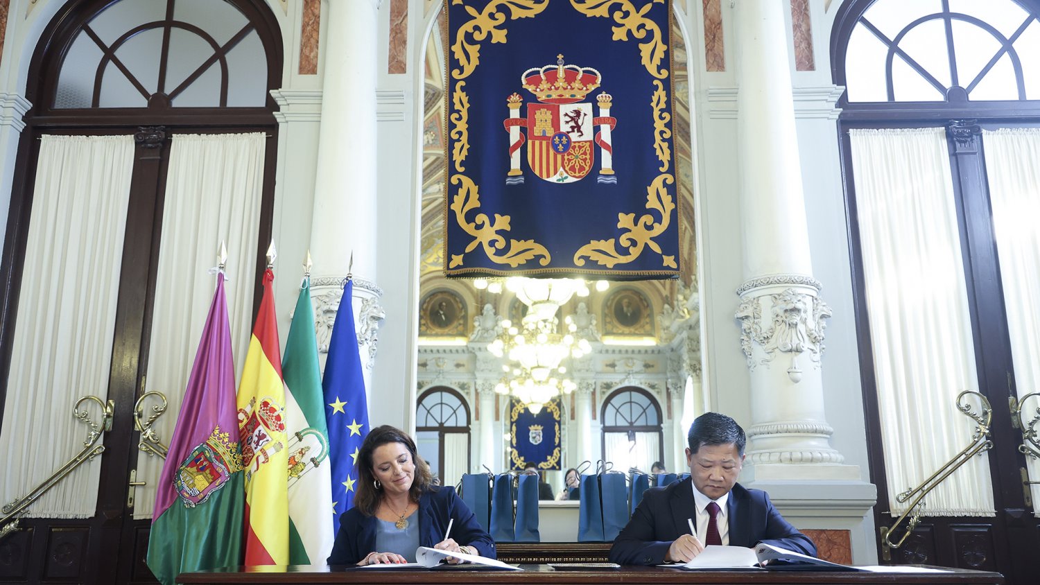 Málaga y Changzhou firman un protocolo para promover el intercambio educativo, económico, comercial y de turismo cultural