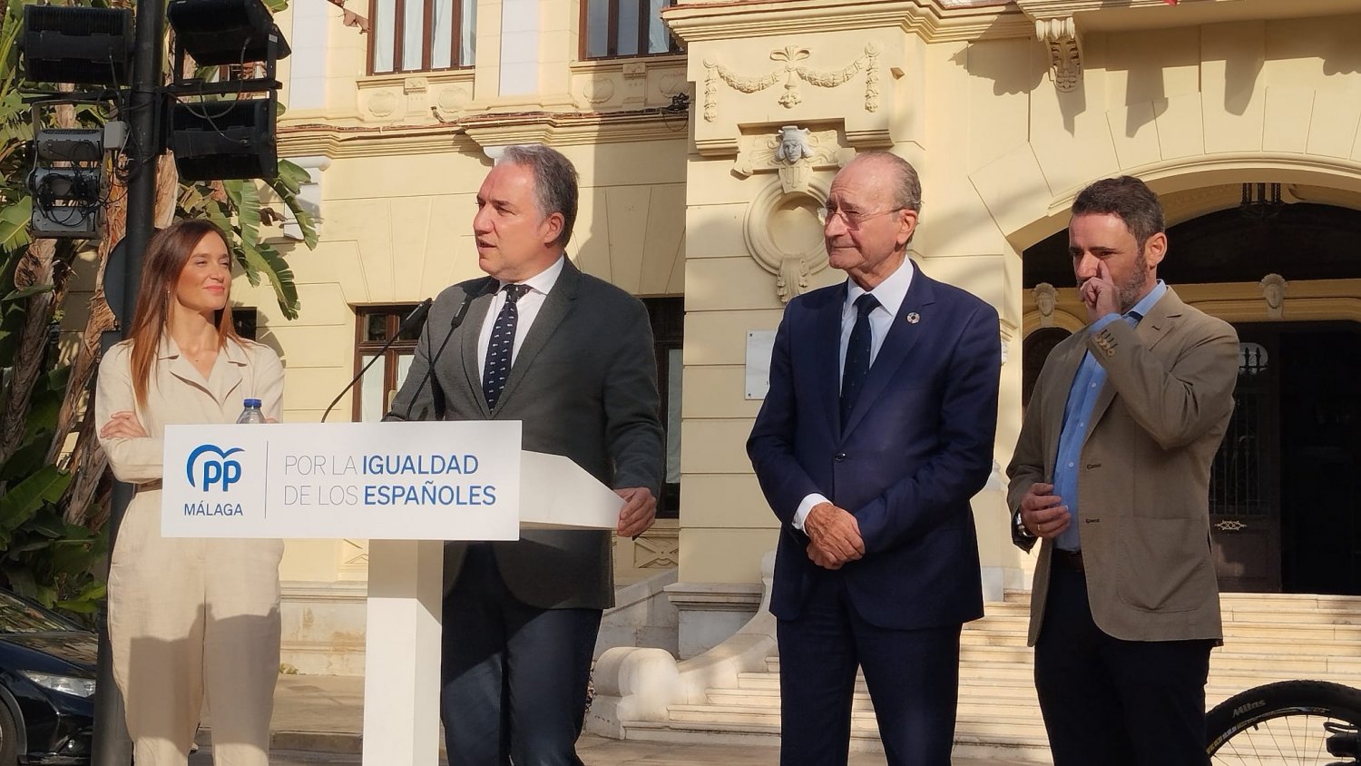Bendodo: 'El Gobierno de España le debe a los ayuntamientos tres mil millones de euros'